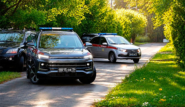 На юге столицы московские росгвардейцы остановили автомобиль, находившийся в федеральном розыске